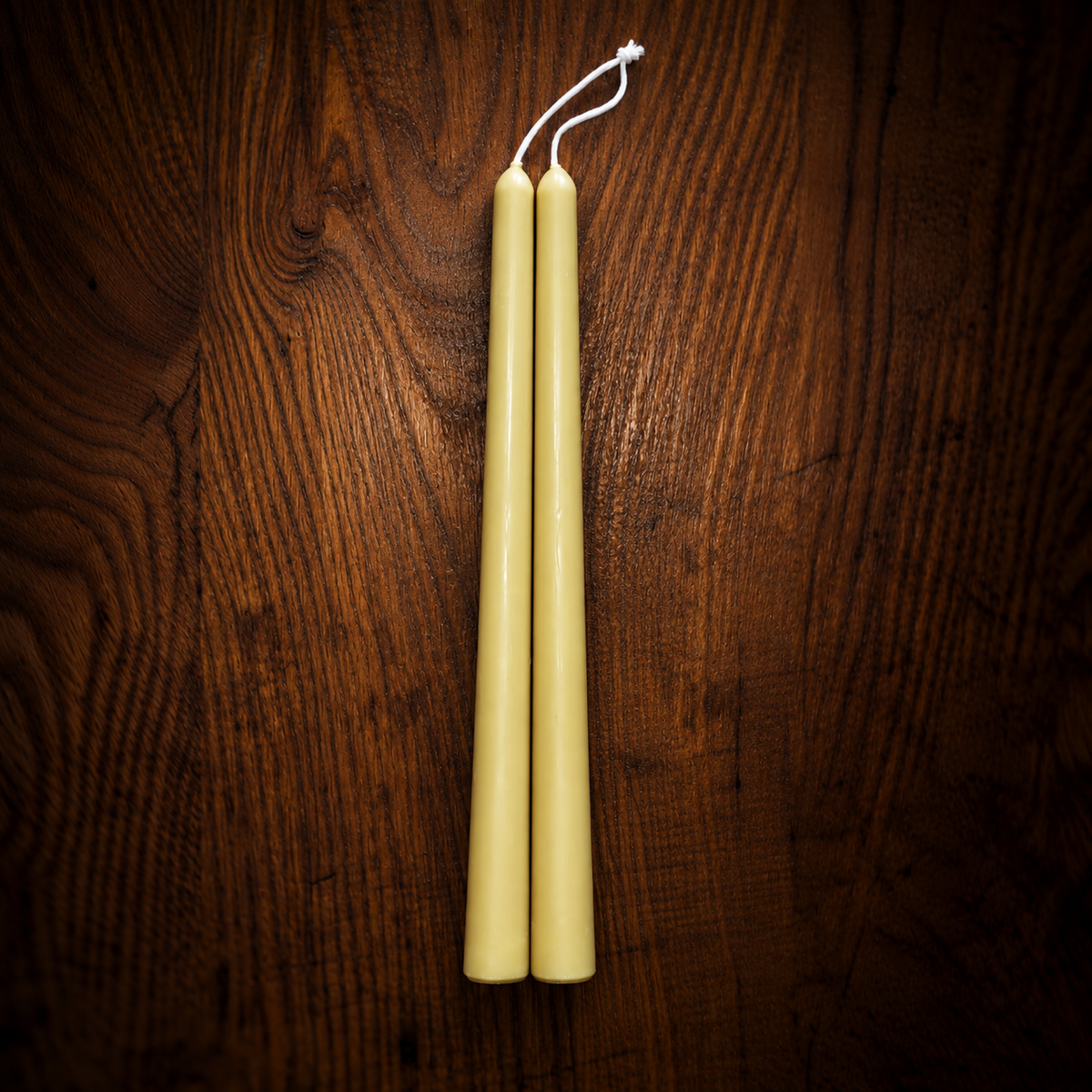 Latte taper candle